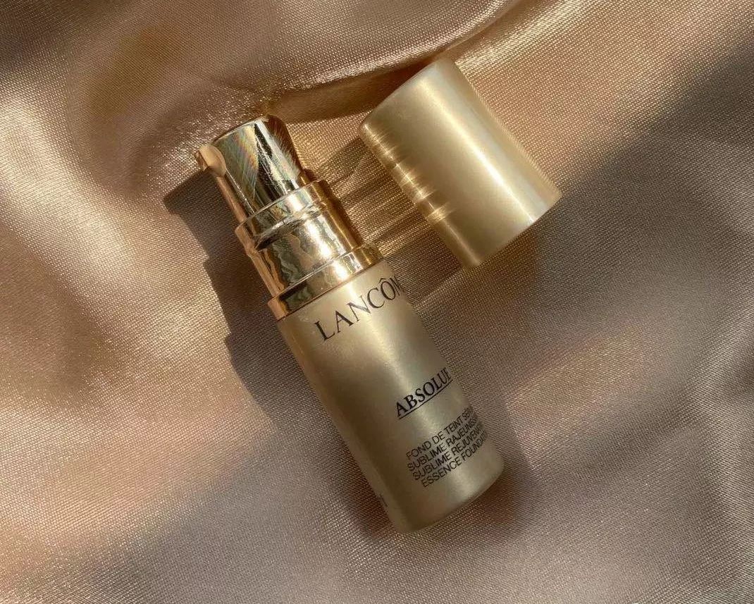 菁纯粉底跟白金粉底对比,菁纯粉底液测评视频