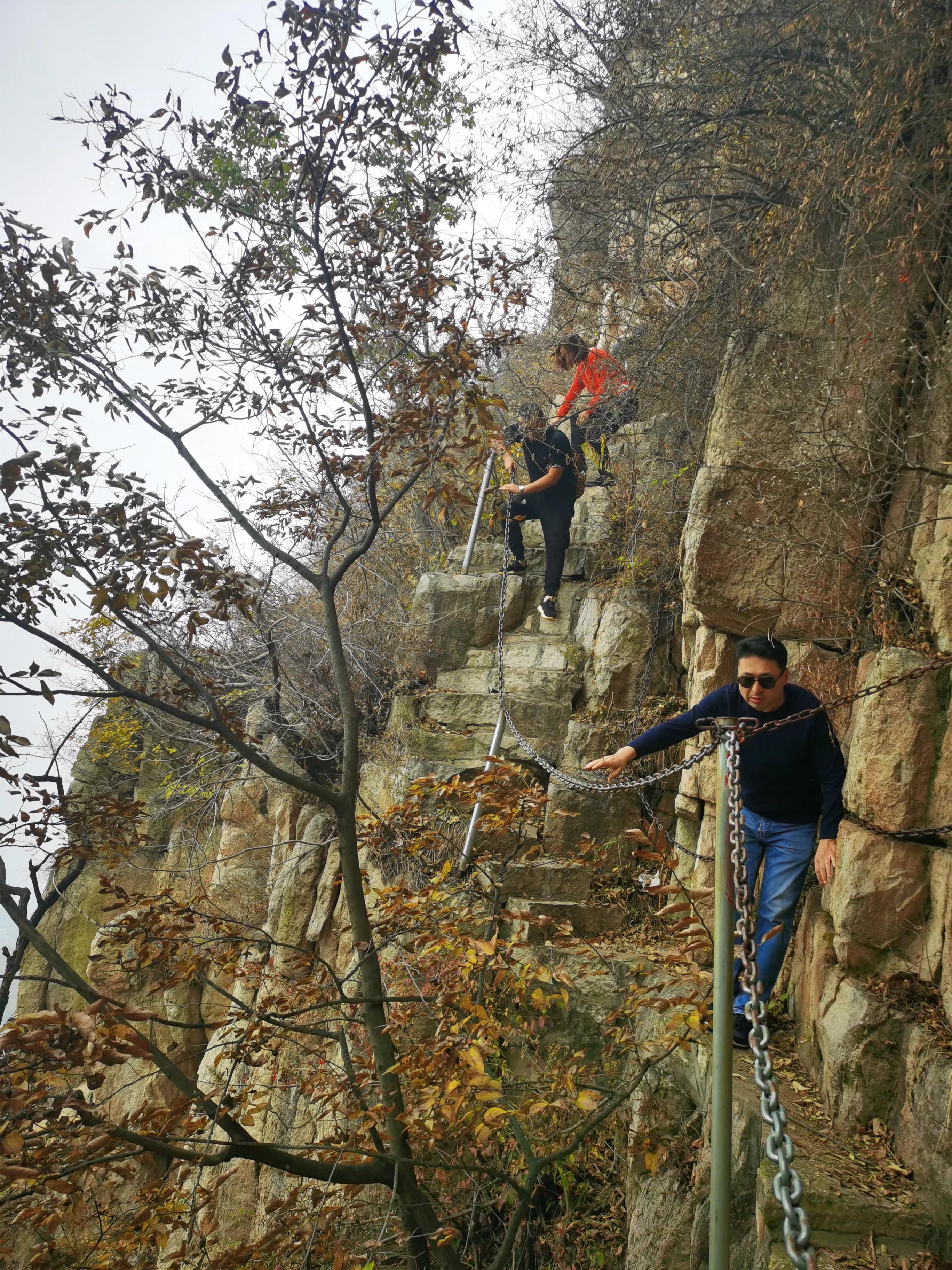 小华山免费爬山攻略,齐鲁嵩山漂亮