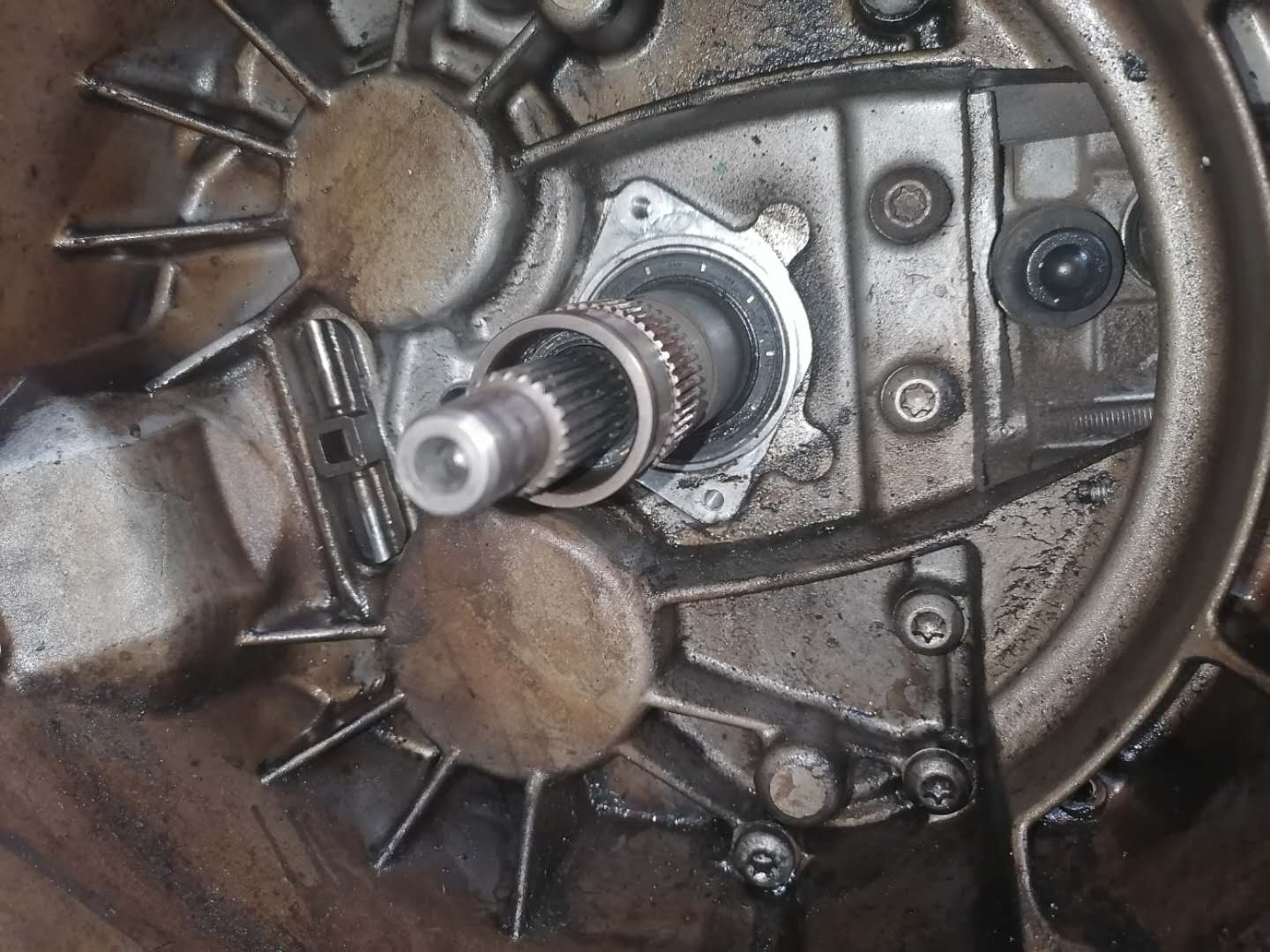 14款帕萨特干式双离合维修,帕萨特dq200能换湿式的双离合吗