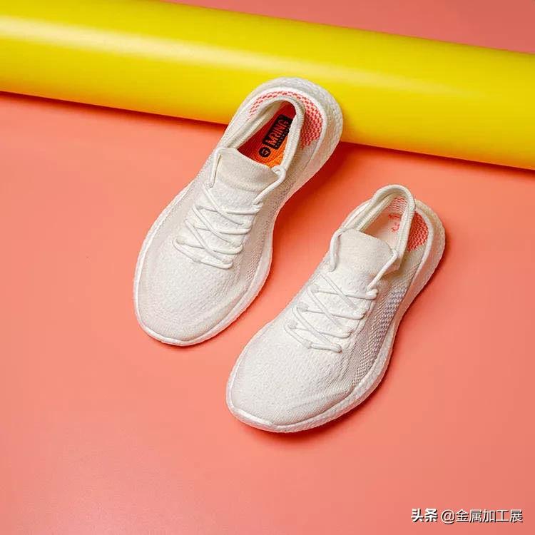 最强踩屎感的运动鞋,踩屎感很强的运动鞋