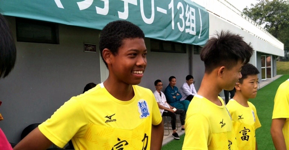 国足混血天才,国足16岁混血小将登陆中超