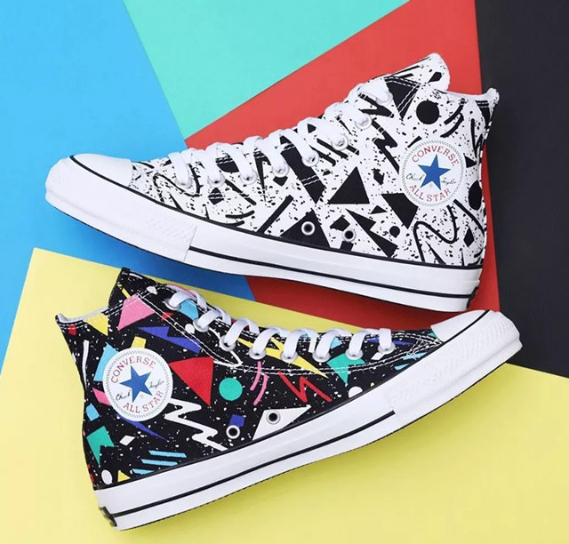 帆布鞋真的百搭吗,帆布鞋百搭又好看可是容易脏