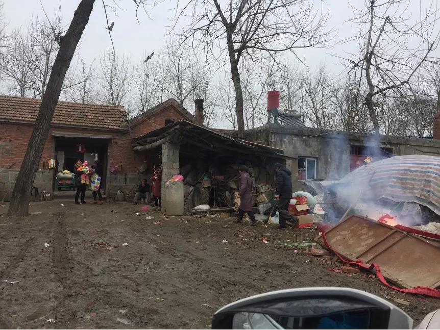 85后农村小伙辍学打工后又考上大学,他的化妆品男士专供