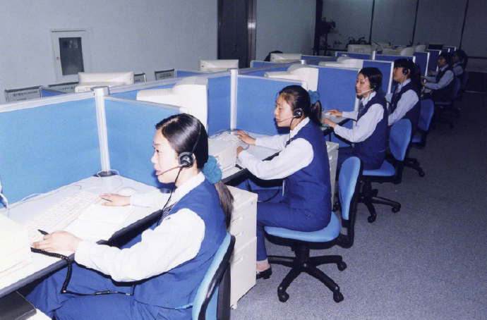 中国移动公布2021年职工薪酬,中国移动一年发全体员工多少工资