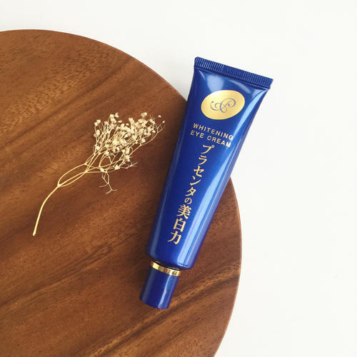 18岁适合用什么类型的眼霜,18岁适合用的眼霜