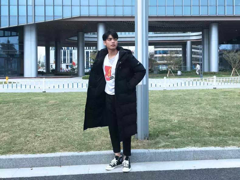 羽绒服也能穿出时髦感,羽绒服这样穿时髦温暖还显瘦