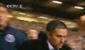 穆里尼奥防守反击十大经典,穆里尼奥疯狂集锦