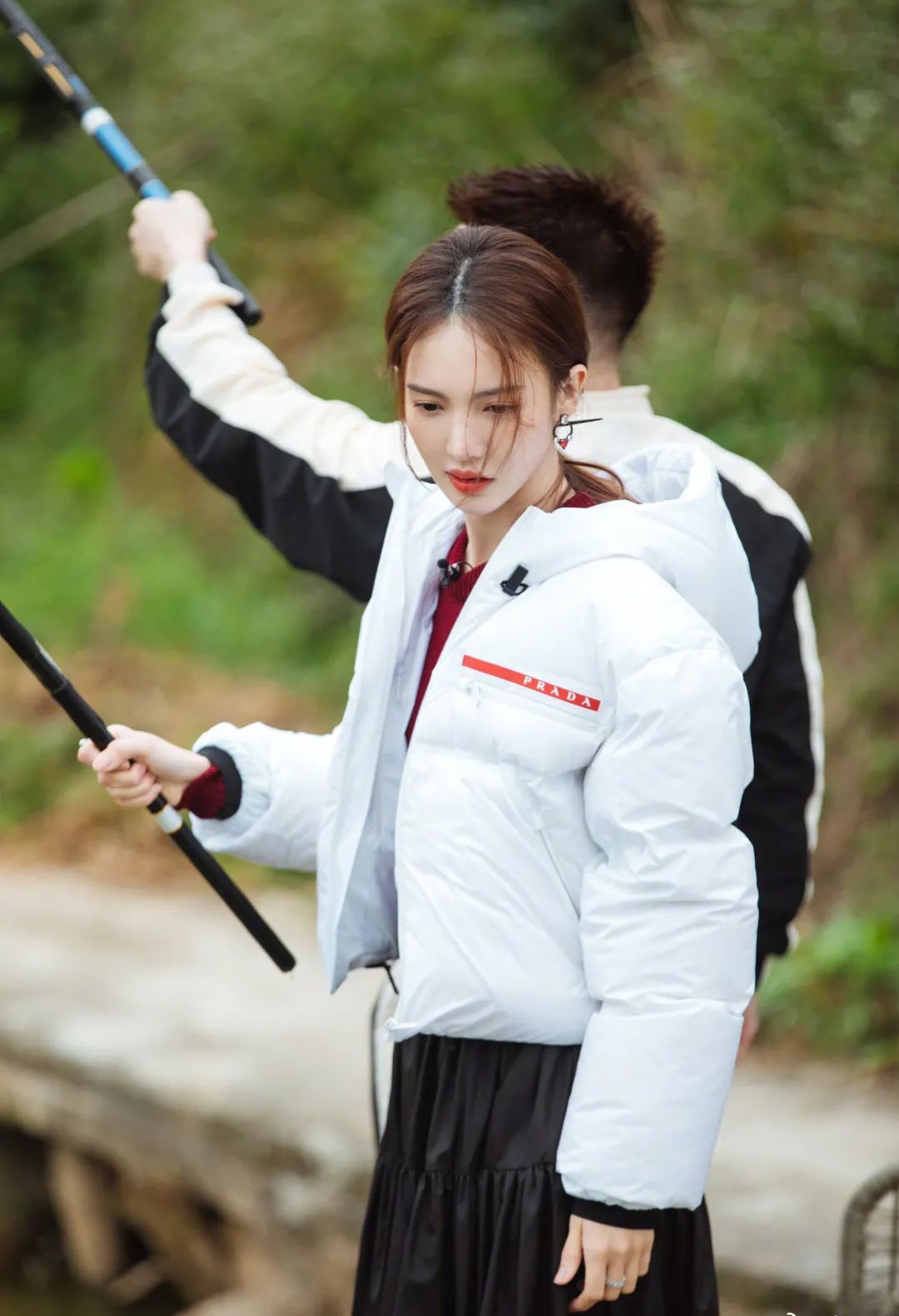 冬天怎么穿既保暖又不显臃肿,冬天怎么穿不臃肿且保暖