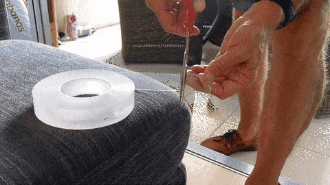 黑科技魔力胶带!反复粘贴不留痕,水洗后又恢复如初