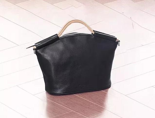 ecco气质包袋,ecco包包是什么档次