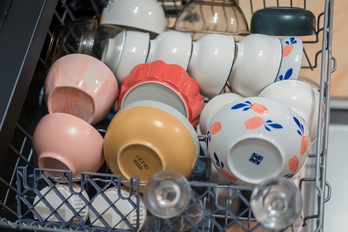 分区洗10套洗碗机,海尔晶彩迭代和晶彩系列