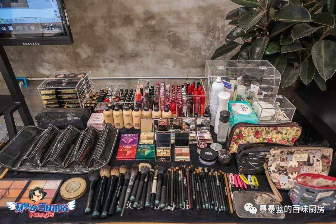 在学校怎么学好化妆技巧,化妆学校学的化妆技巧