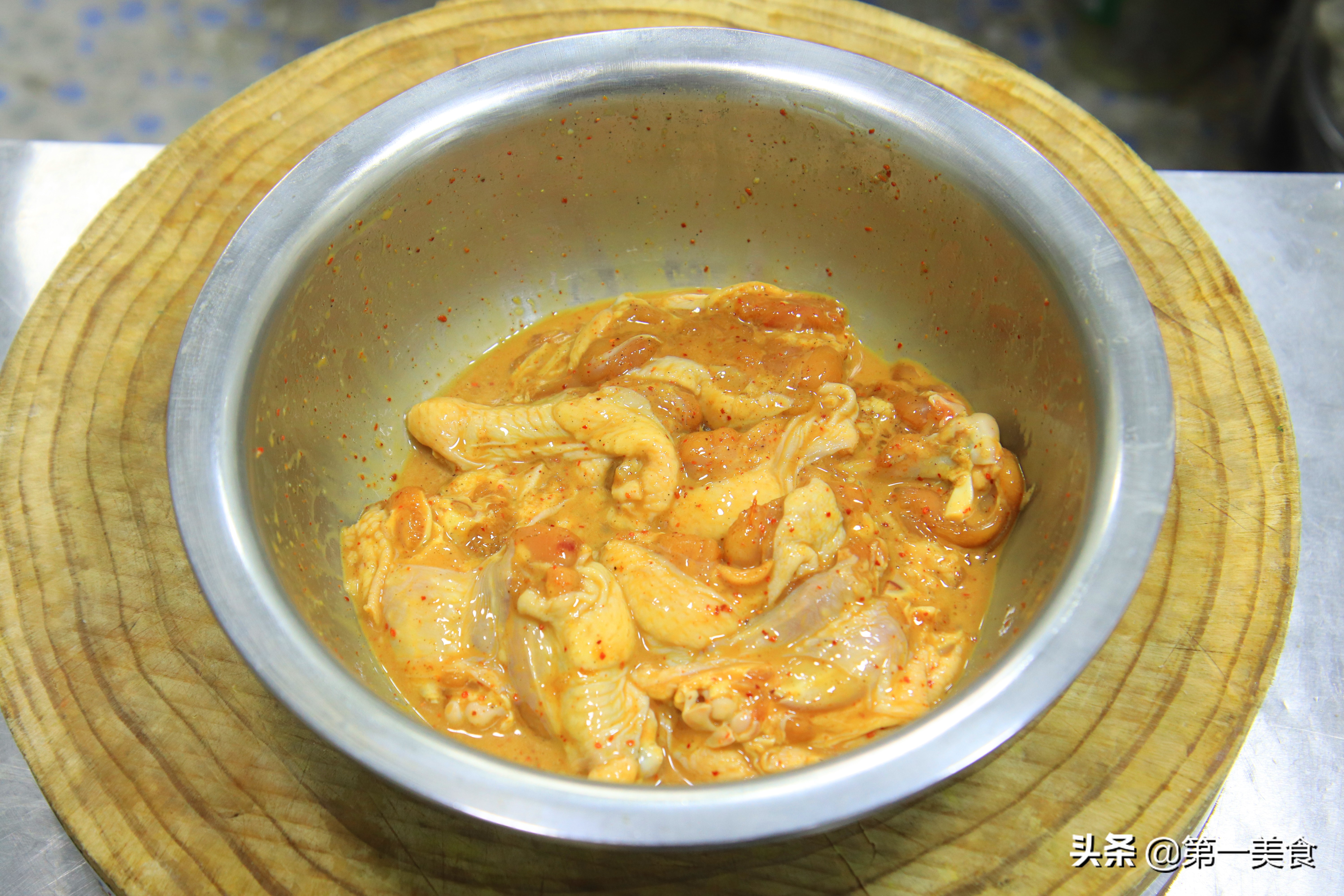 去骨鸡翅根怎么炸才会外酥里嫩,鸡翅根怎么炒没腥味