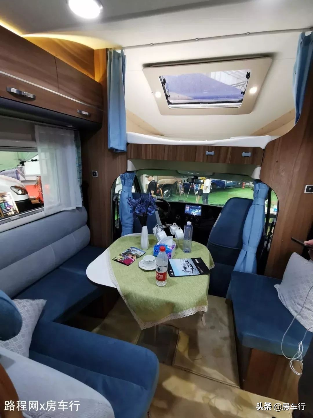 凯伦宾威房车视频,奔驰凯伦宾威24h双拓展旅居房车