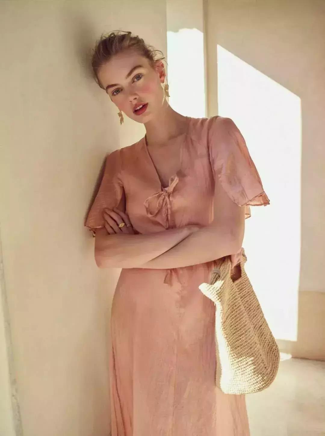 夏天什么面料最透气清凉,夏天穿什么面料凉爽