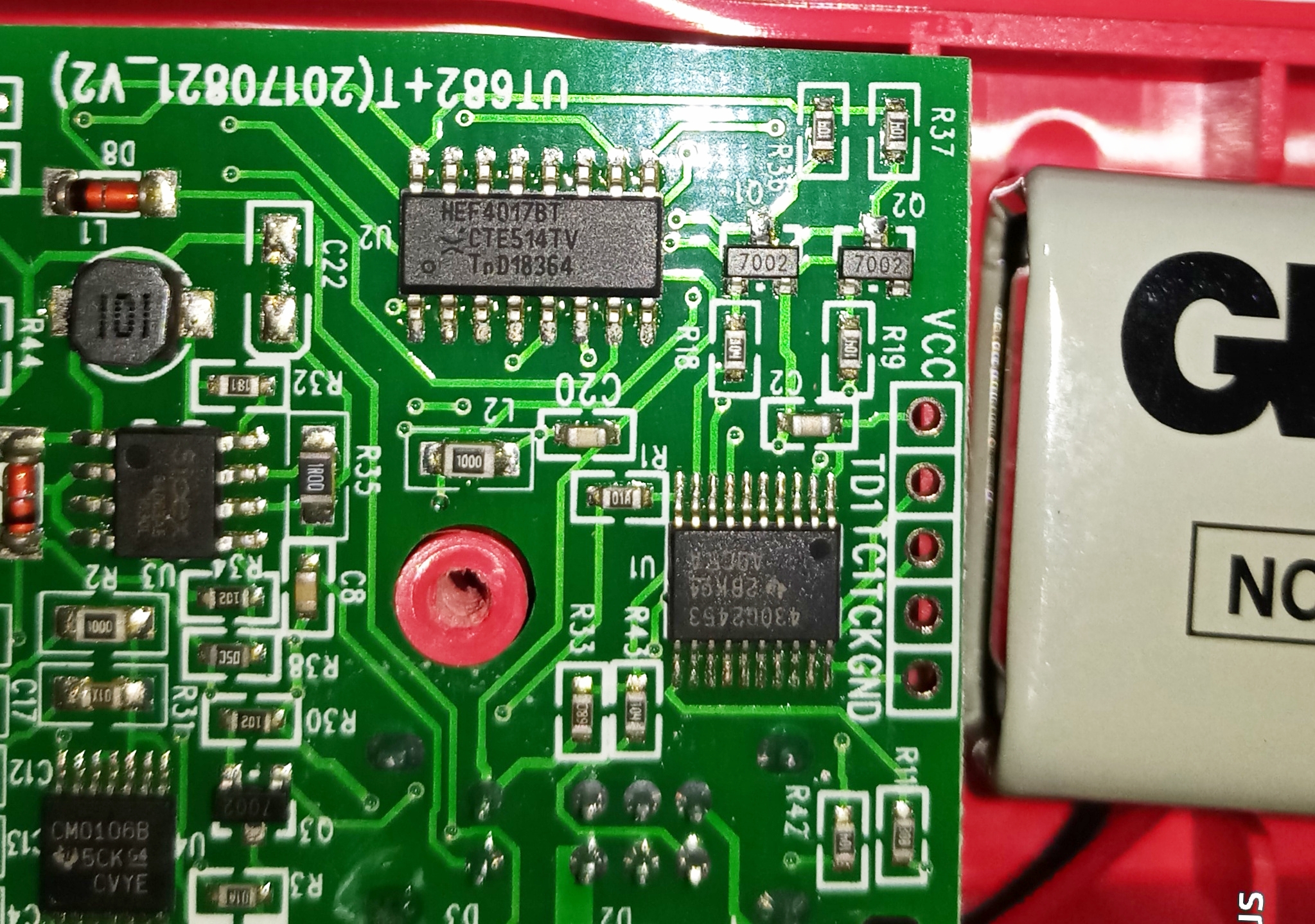 优利德ut682寻线仪怎么测电话线,优利德寻线仪对比精明鼠寻线仪