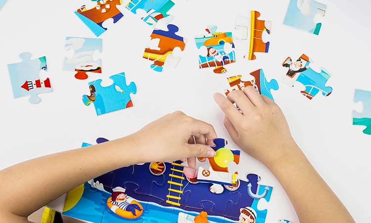 拼图怎么玩才合适小孩子,6-12岁专注力训练玩具拼图500关