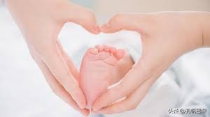 生孩子无需男人，为娃法国女人冒险DIY“造人”！马克龙承诺了？