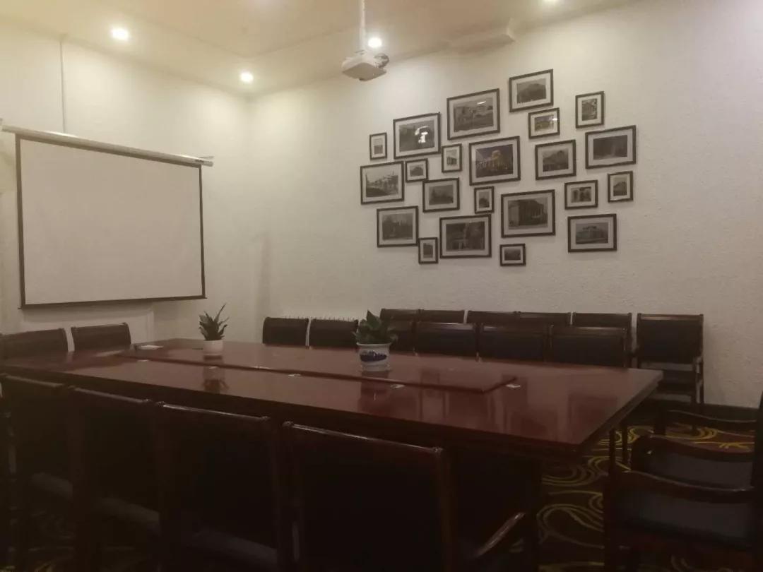 满洲里饭店百年俄式主题店电话,满洲里百年饭店