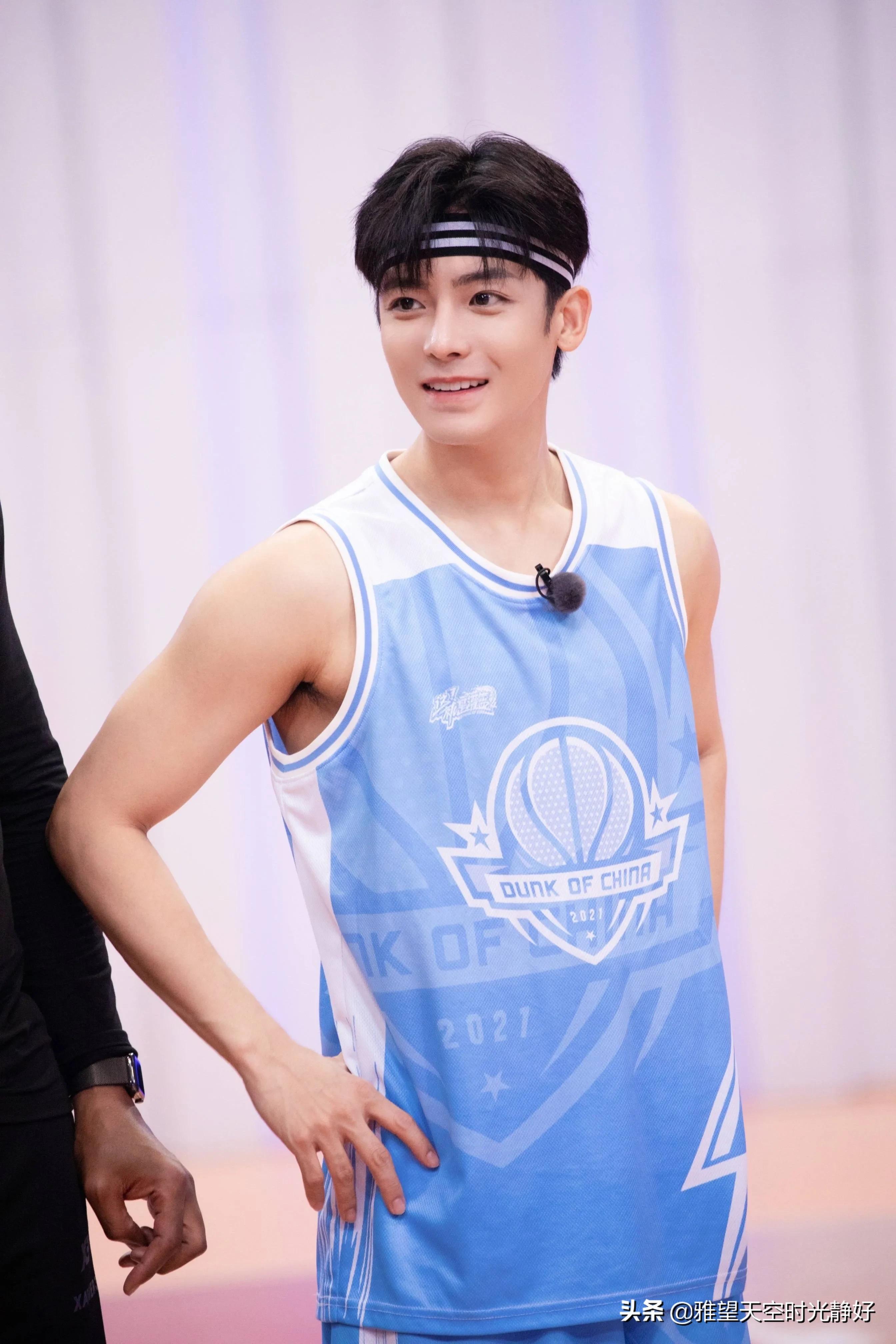 谁的笑容最治愈男明星,有没有治愈系笑容的男明星