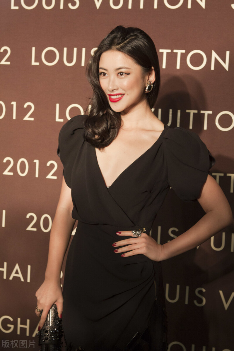 结婚不到3个月,“将门名媛”朱珠的精英老公就露馅了?