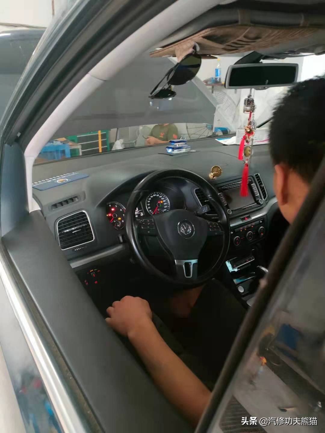 2012款夏朗2.0t烧机油怎么处理,大众夏朗2016款为什么会烧机油