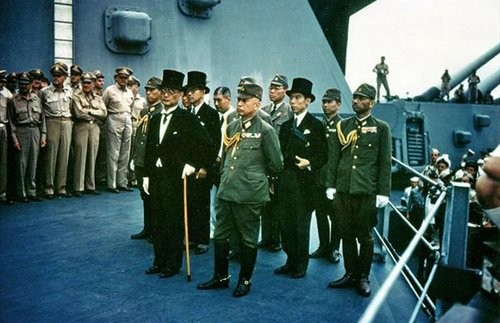 二战密苏里号投降仪式,1945年日军投降密苏里号受降仪式