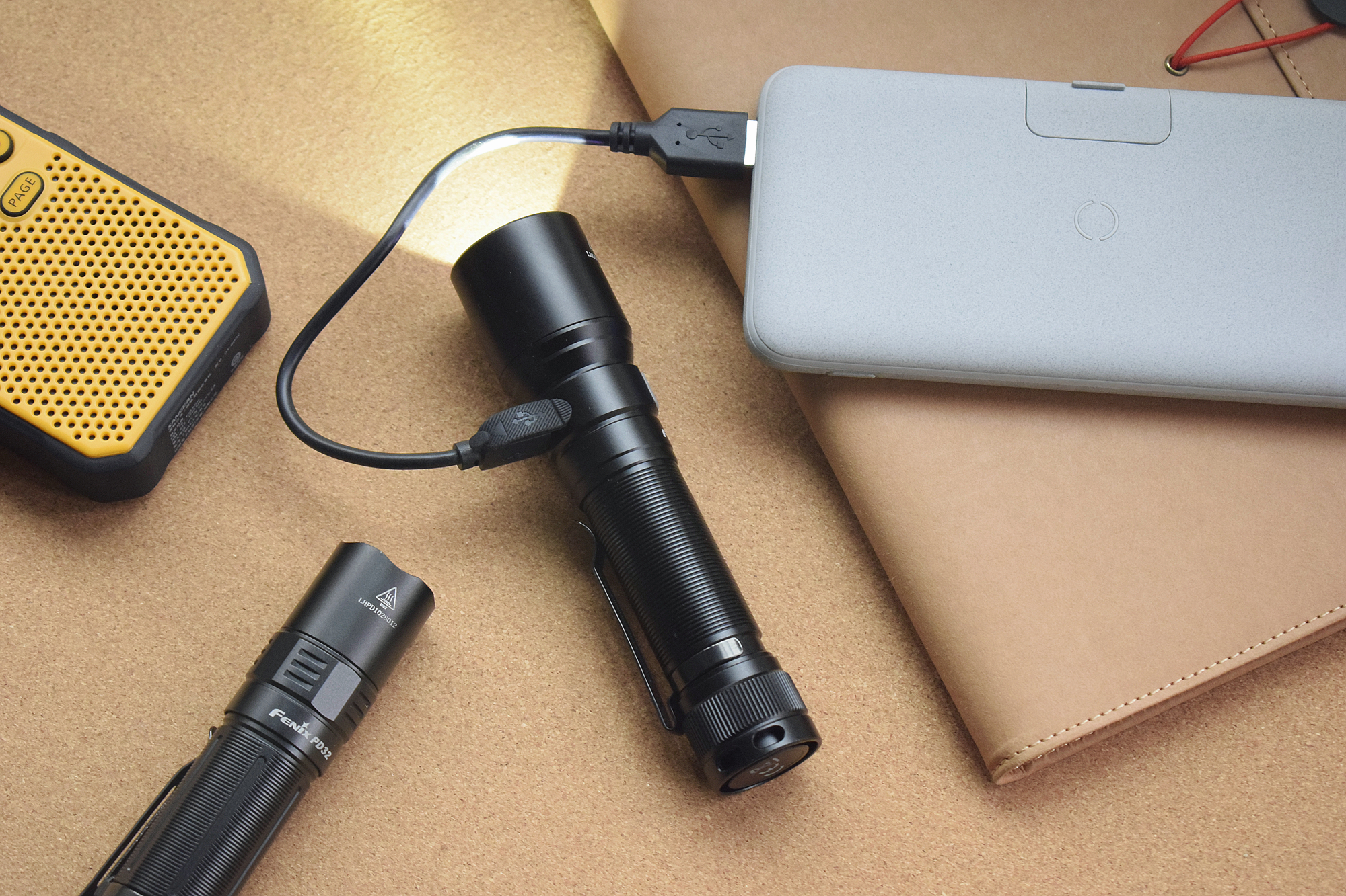 全面升级进化之作!Fenix菲尼克斯C60V3.0手电赏评