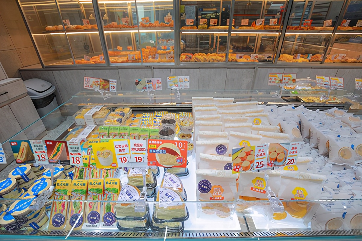 中专毕业，从打工到月入7K的名企店长，看90后的他如何逆风翻盘