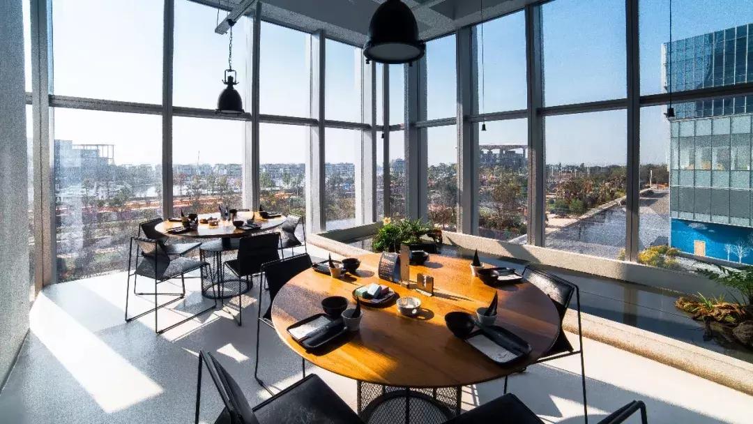 gucci香水线下店专柜赠品,gucci香水30ml送口红小样