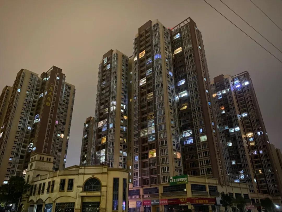 大亚湾夜景真实视频,大亚湾鬼城亮灯率