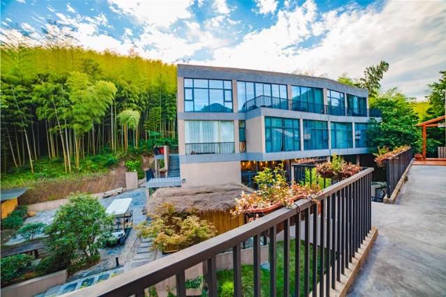 莫干山幽静住宿,莫干山恒温泳池度假酒店