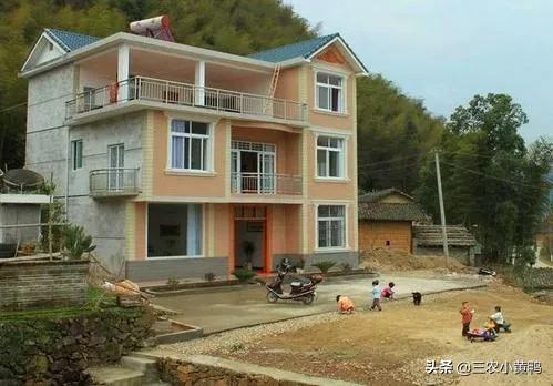 朱雀位房屋高风水好吗,楼房门朝北怎么判断青龙白虎位置