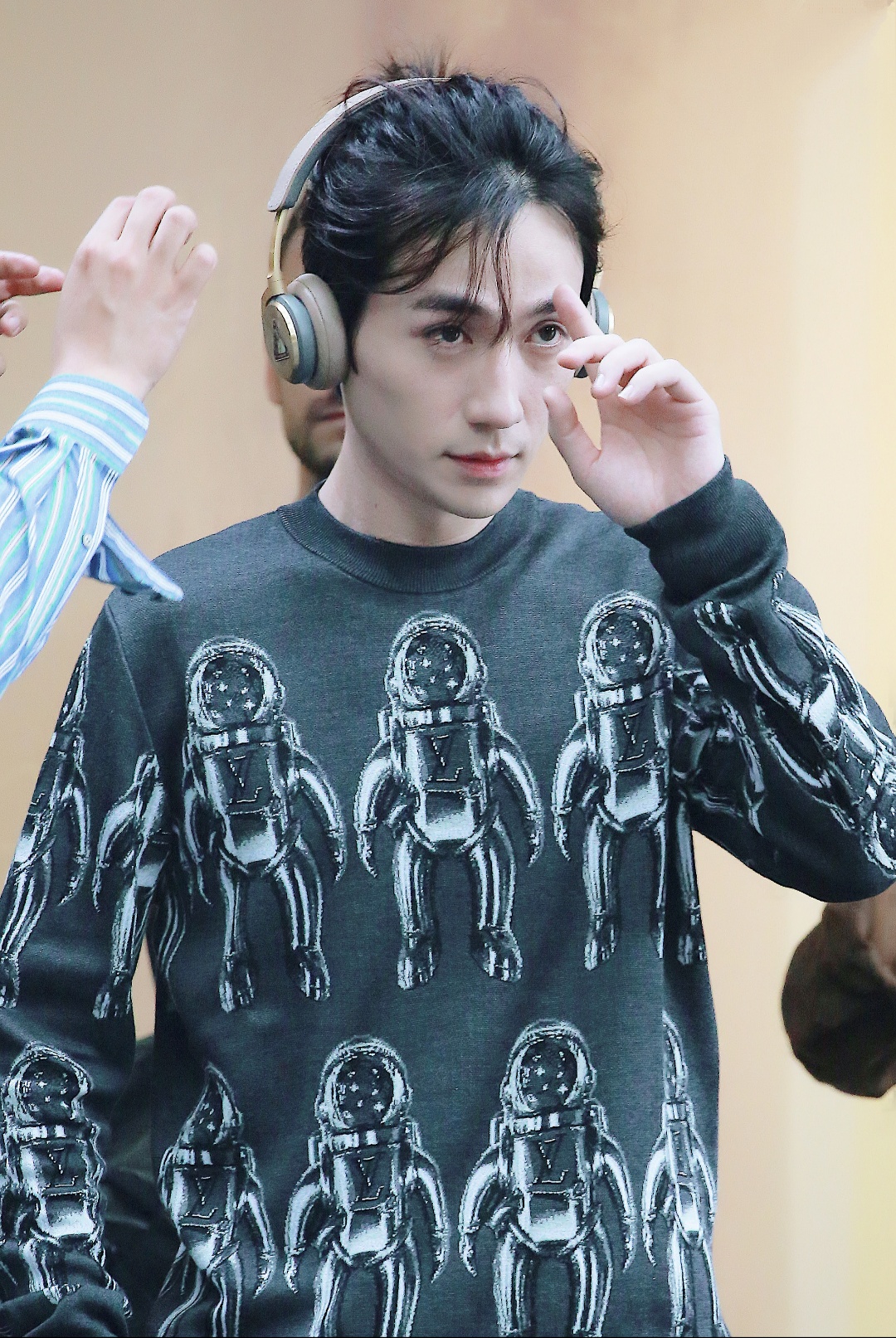 关于朱一龙的那些暖心小细节,朱一龙唯有守得本色才能守住品质