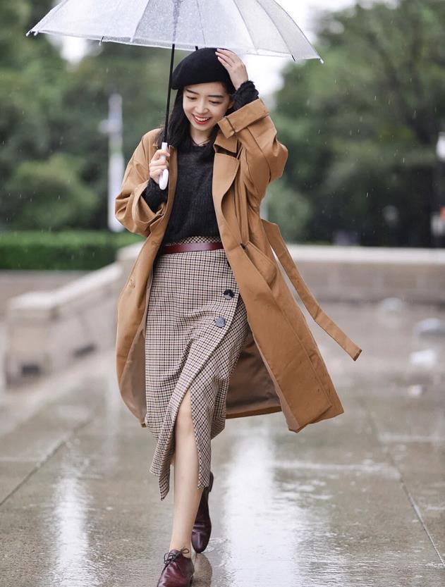 开春这样穿清新又有质感毛衣,毛衣这样穿再普通的毛衣也时髦