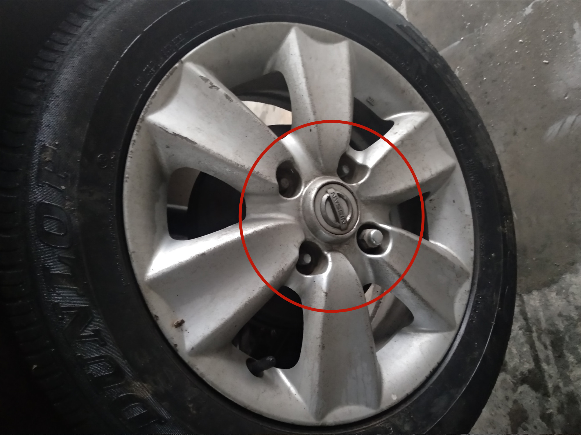 行驶时踩刹车咯吱咯吱的异响,摩托车刹车异响滋滋