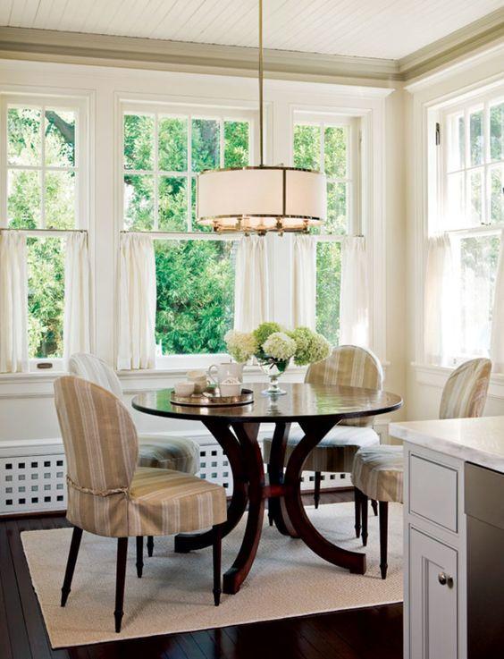 窗户两边装窗帘,窗户安装窗帘布双轮好还是单轮好