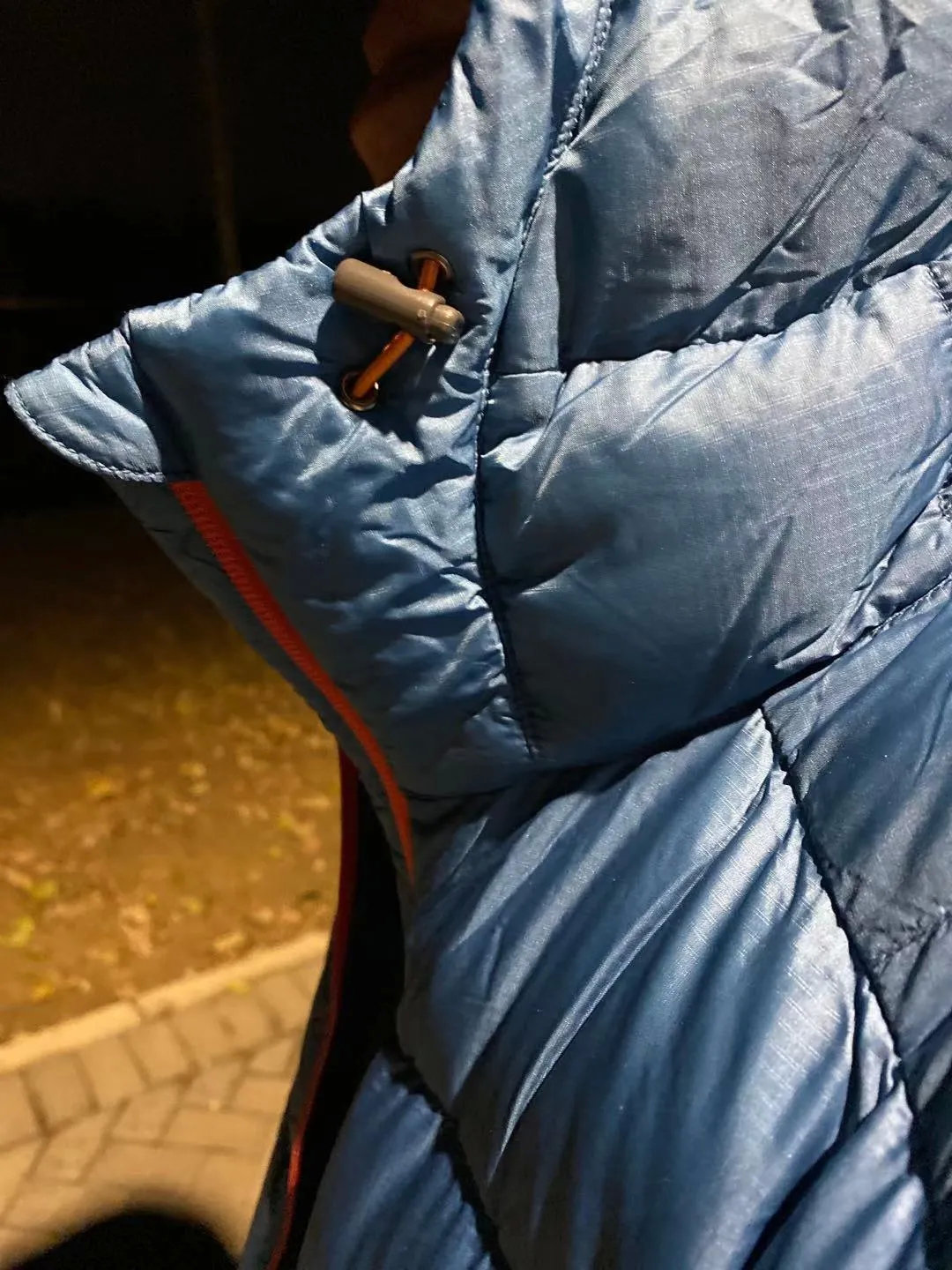 做羽绒的视频,日本始祖鸟羽绒服