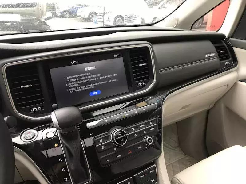 mpv车型传祺gm6,传祺mpvgm8试驾视频