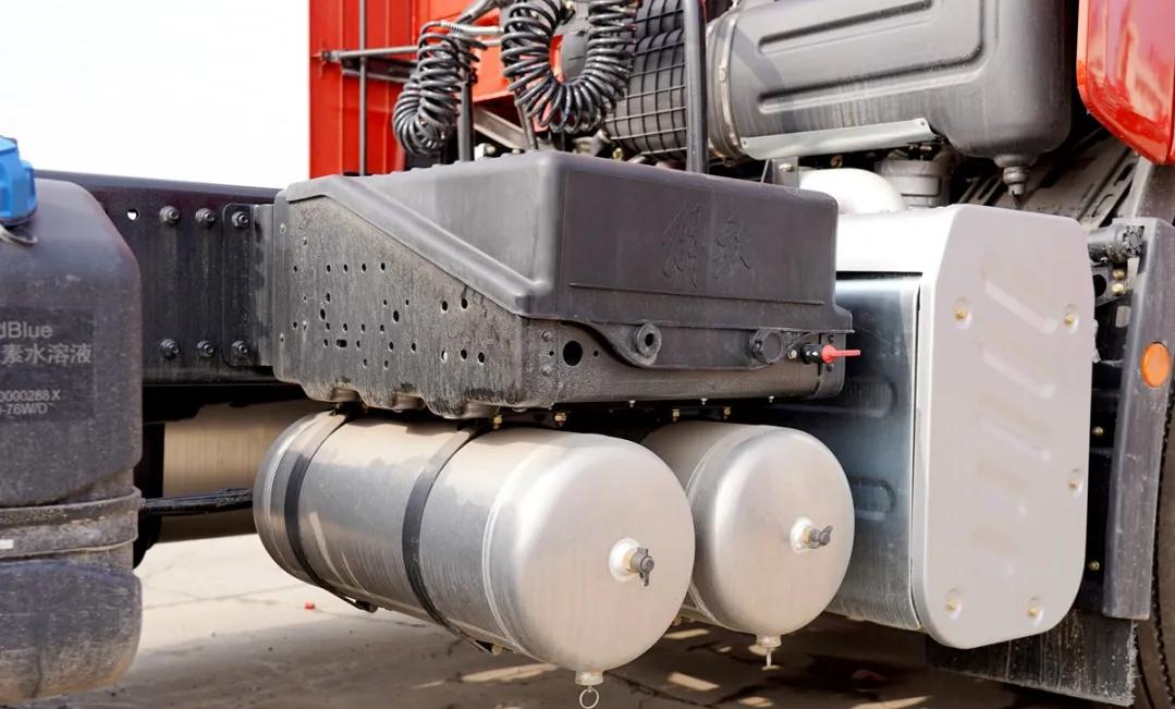 解放jh6卓越版自动挡国六牵引车,解放jh6牵引车卓越版国六自动挡