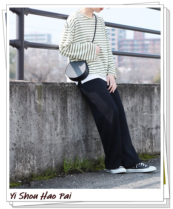 横条纹上衣搭配什么好看,横条纹的上衣搭配