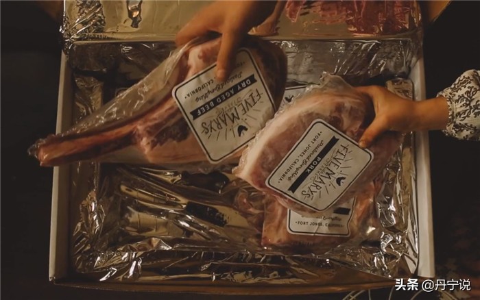 当美国爆发冠状病毒，加州农场主玛丽的繁忙工作和牛仔穿搭