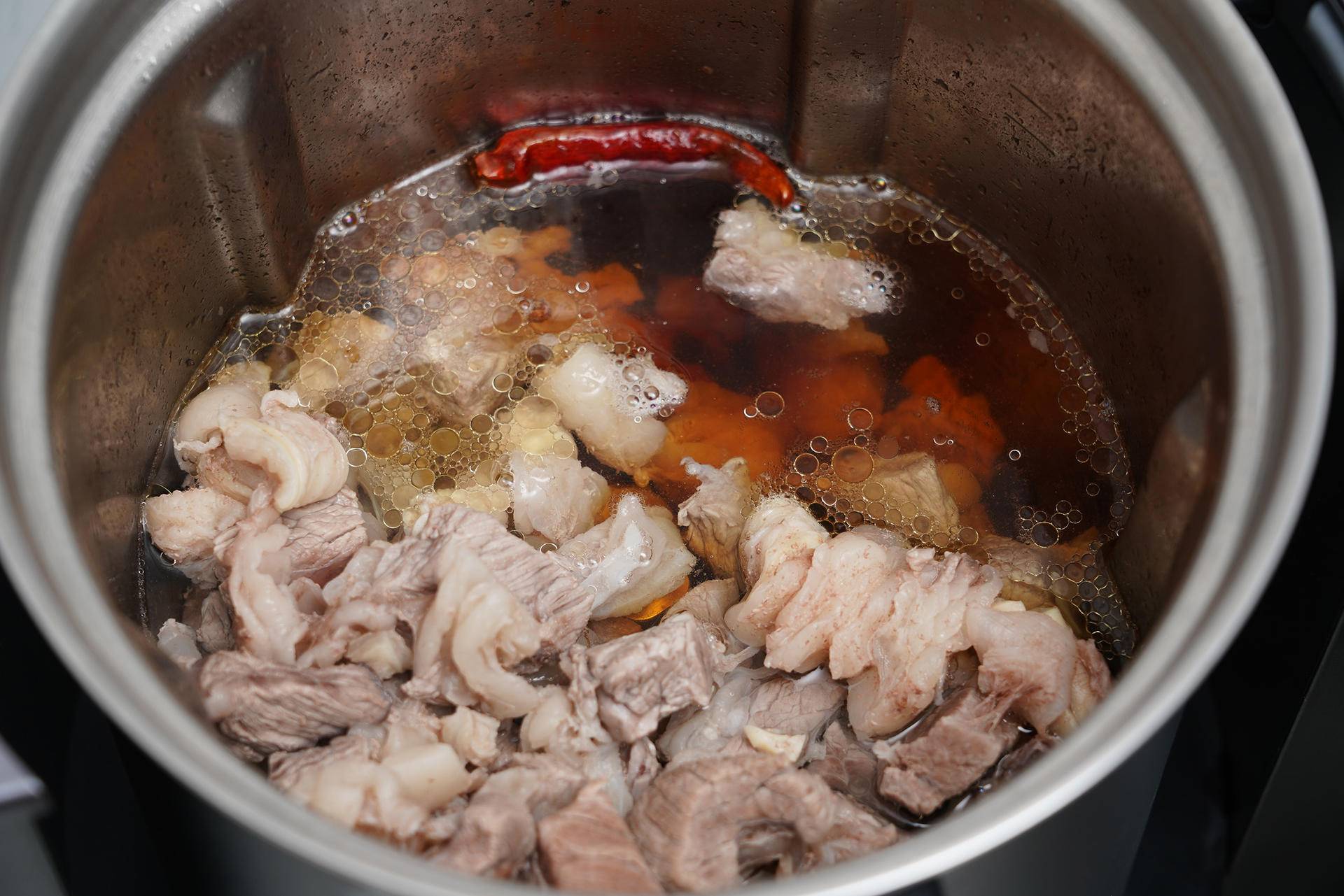 用自动机器炒菜的餐厅,自动炒菜料理机真实感受