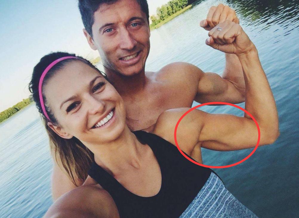 莱万足球经历,莱万传奇一生