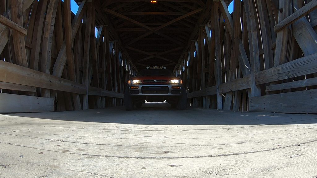 斯巴鲁翼豹2.0r两厢二手能入手吗,2006斯巴鲁翼豹二手多少钱