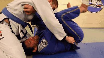 mma训练巴西柔术训练馆报名,mma综合格斗和巴西柔术