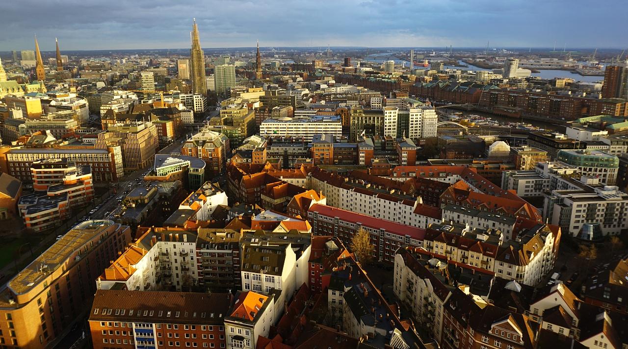 39年，一位德国女郎在行军中长满虱子，自豪道：我现在属于中国人