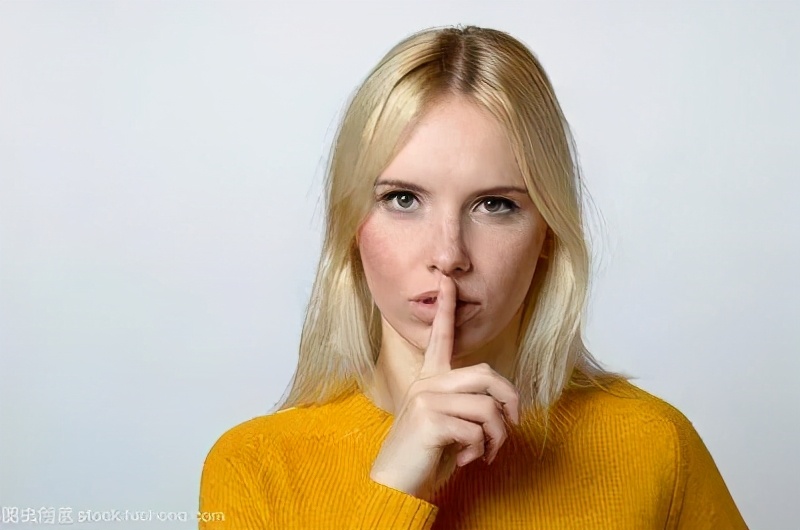 冬季嘴唇干裂是唇炎吗,冬季儿童嘴唇干裂的原因