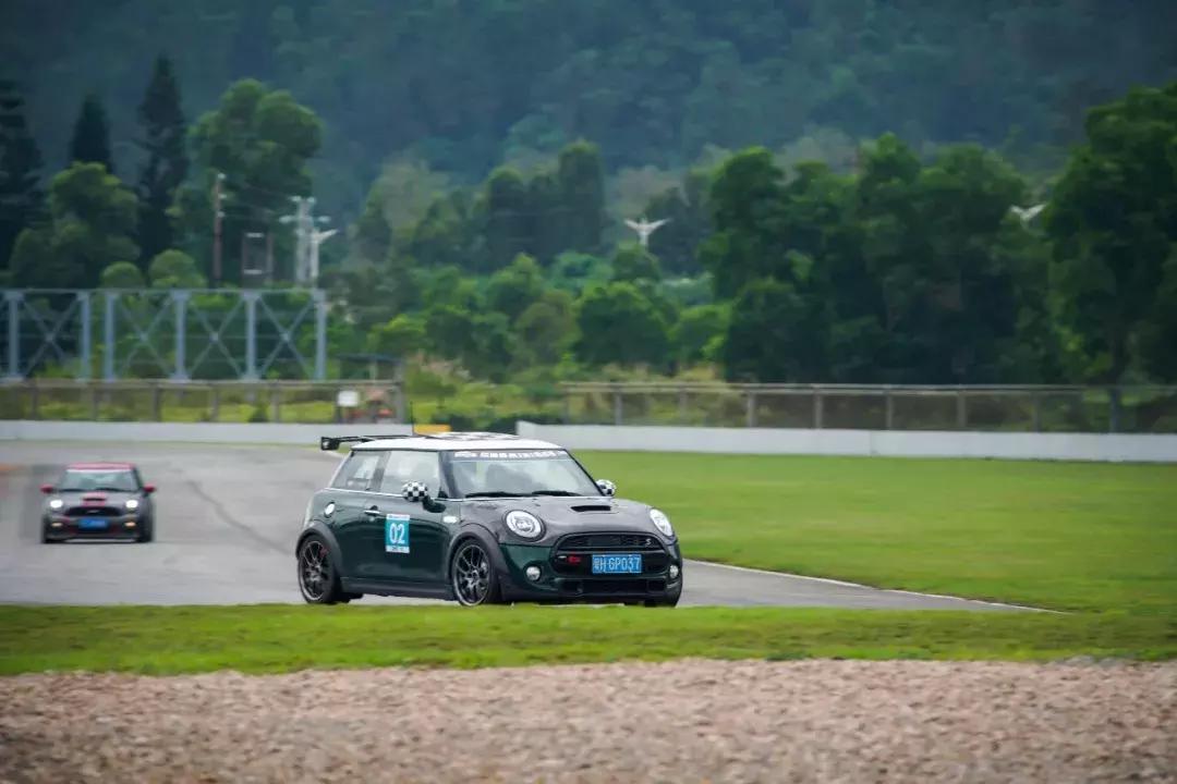 为了这场比赛，我买了一台MINI！