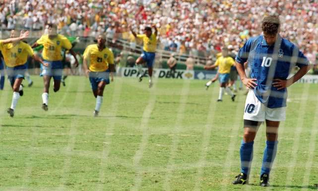 足坛封神榜罗纳尔迪尼奥,足坛往事罗伯特巴乔